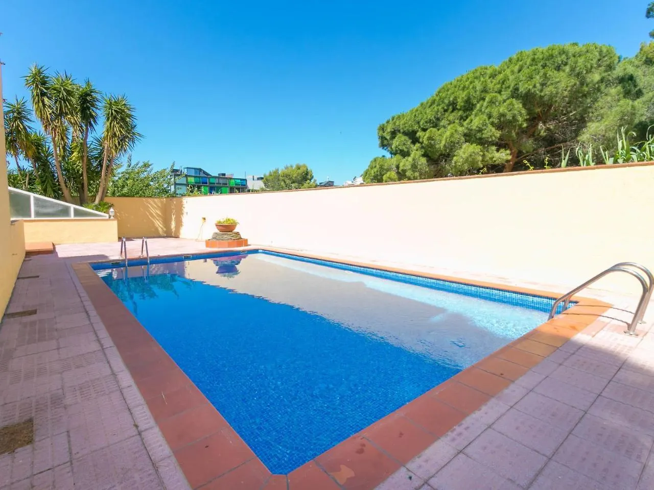 Apartment Velazquez-2 By Interhome Roses
